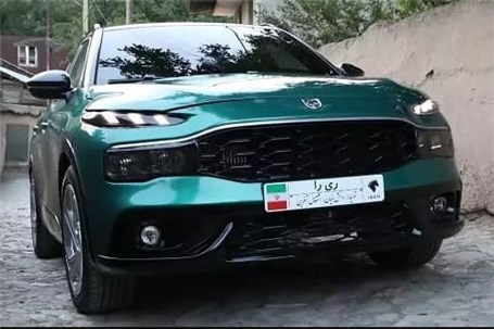 حرکت ایران خودرو روی ریل تولید به جای توقف در صف واردات