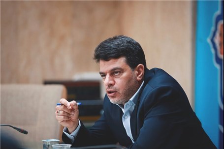 اقتصاد ایران باید با آزادسازی ظرفیت‌های داخلی روی پای خود بایستد